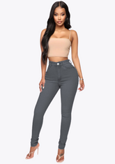 JEANS MOULANT DÉCONTRACTÉ