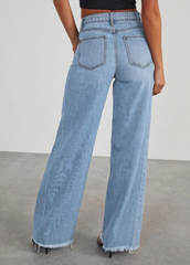 Jean Taille Haute – Coupe Droite & Jambes Larges