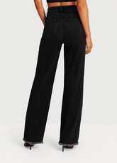 Jean Taille Haute – Coupe Droite & Jambes Larges