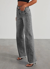 Jean Taille Haute – Coupe Droite & Jambes Larges