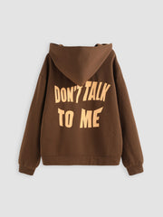 PULL À CAPUCHE AVEC LETTRES IMPRIMÉES