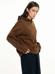 PULL À CAPUCHE AVEC LETTRES IMPRIMÉES